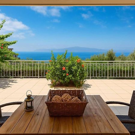 Aigli Fully Equipped Getaway - Seaview Lux Retreat Villa Kalamata Dış mekan fotoğraf