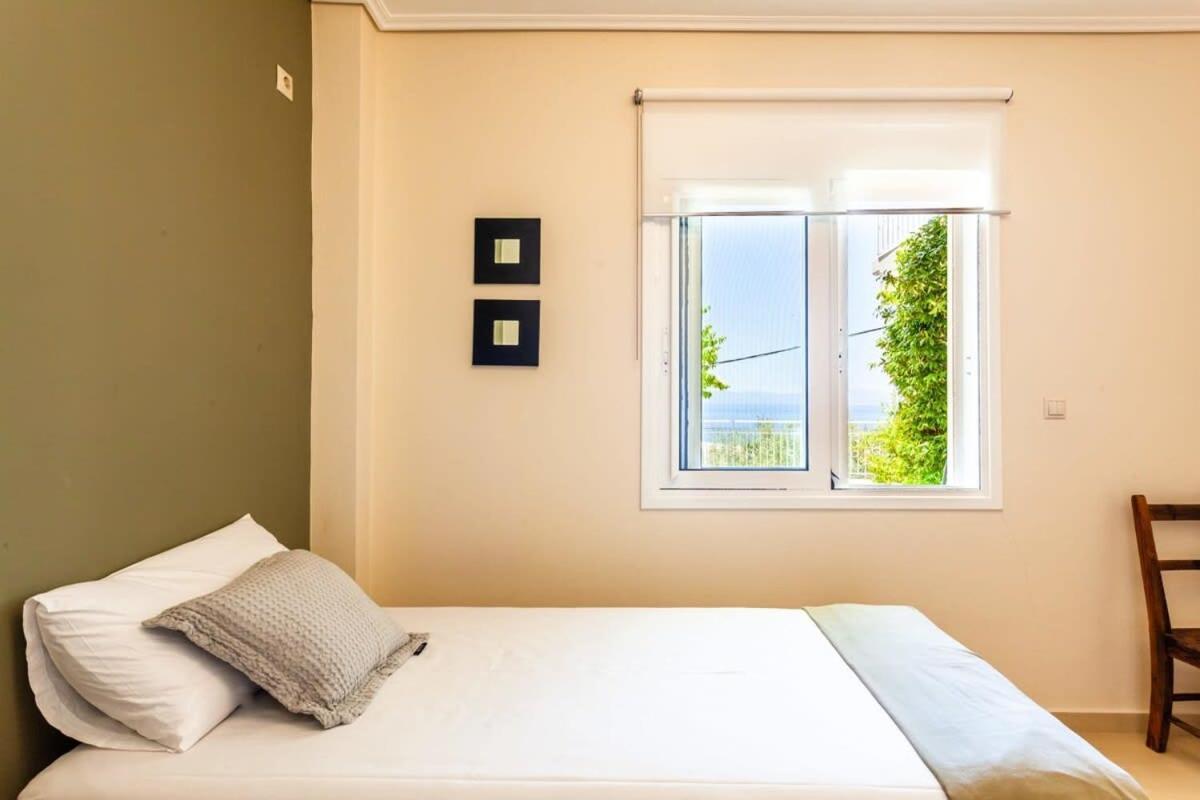 Aigli Fully Equipped Getaway - Seaview Lux Retreat Villa Kalamata Dış mekan fotoğraf